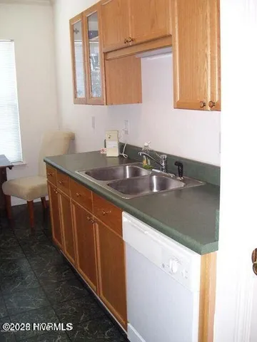 $1,700 | 4523 Sagedale Drive, Unit 303, Wilmington, NC 28405