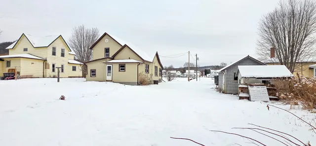 $90,000 | 319 North Washington Street, Viola, WI 54664