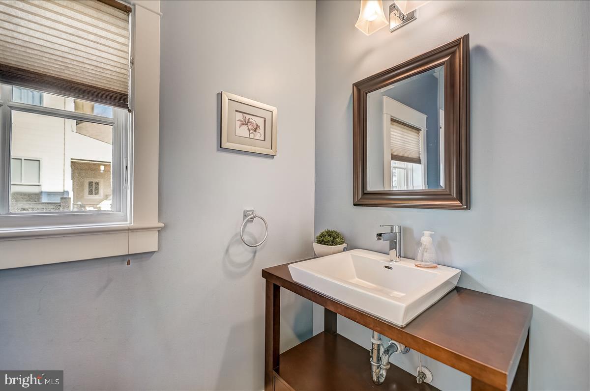 1812 MacArthur Drive McLean, VA 22101 - Photo 24 of 51