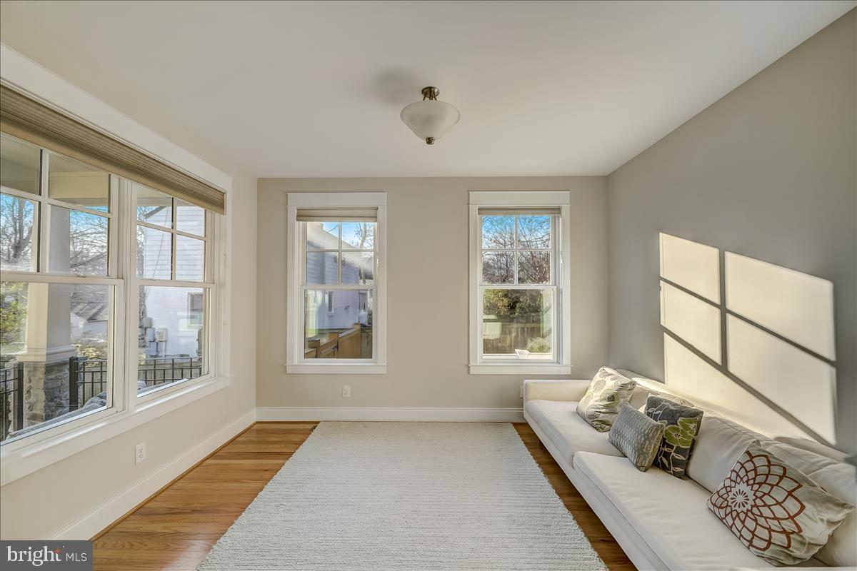 1812 MacArthur Drive McLean, VA 22101 - Photo 5 of 51