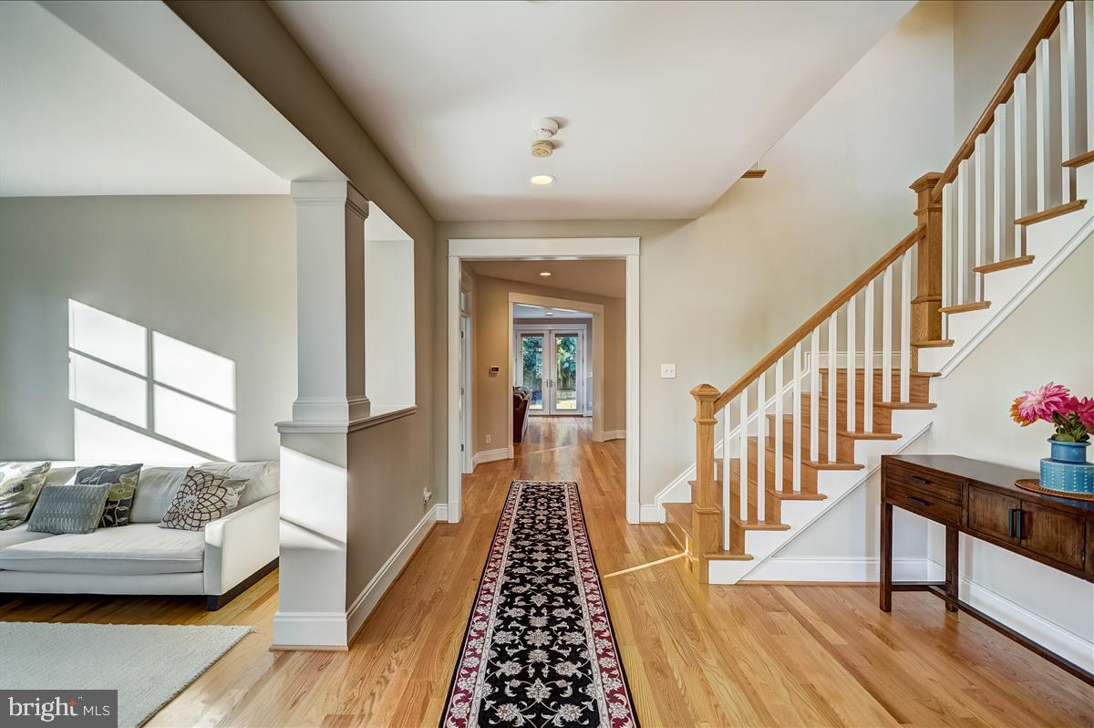 1812 MacArthur Drive McLean, VA 22101 - Photo 7 of 51