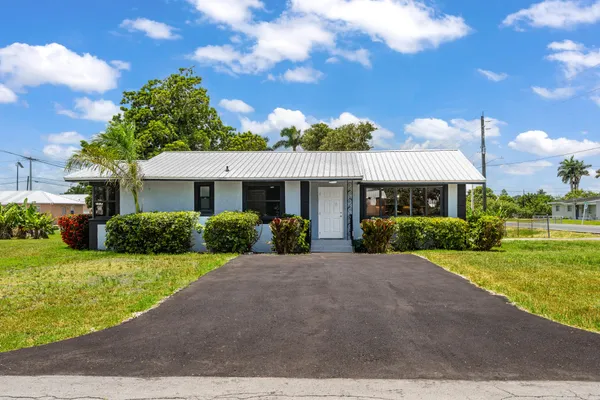 $385,000 | 24 Northwest Ave I, Belle Glade, FL 33430