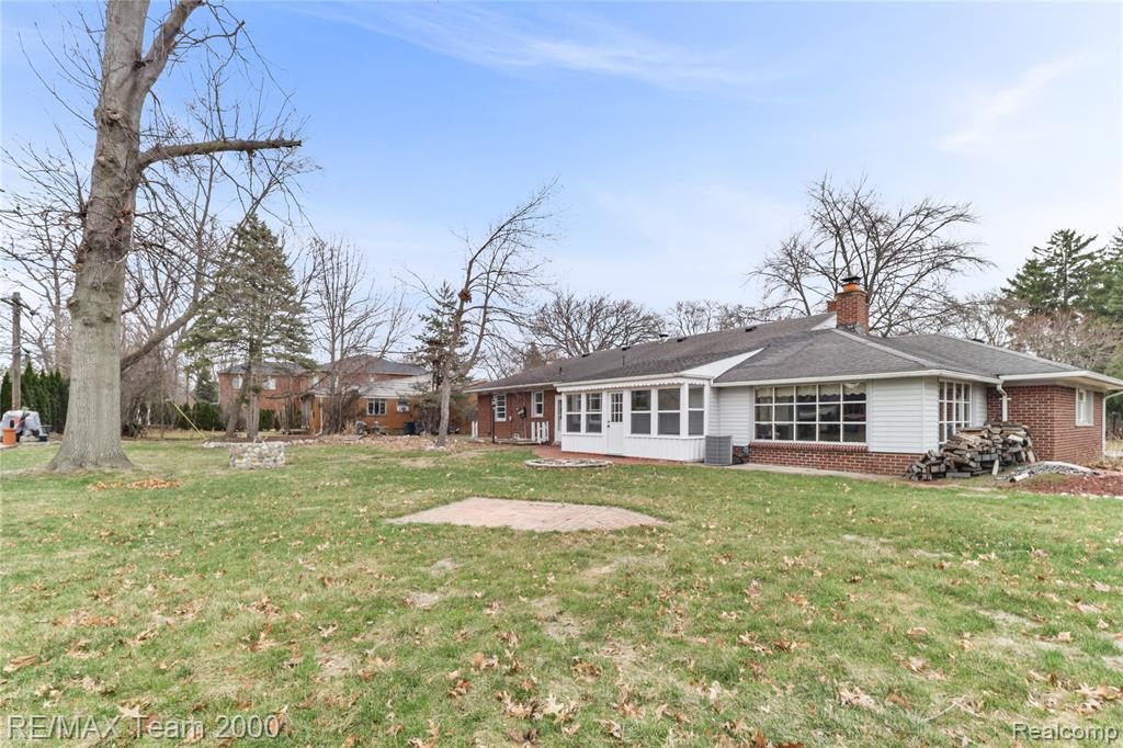 1445 Belmont Street Dearborn, MI 48128 - Photo 4 of 33