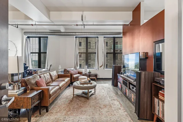 $142,000 | 350 St Peter Street, Unit 504, St. Paul, MN 55102