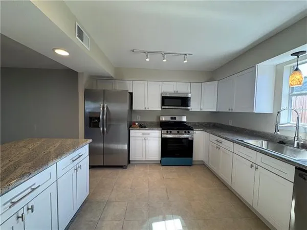 $1,650 | 3106 Laplace Street, Chalmette, LA 70043