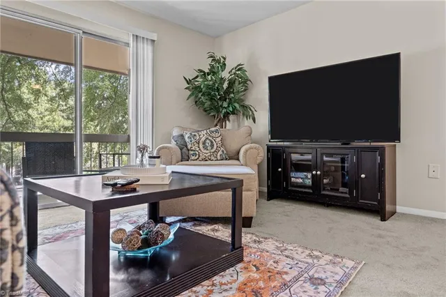 $1,400 | 2230 Sunderland Road, Unit 37E, Winston-Salem, NC 27103