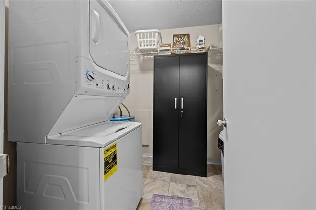 $1,400 | 2230 Sunderland Road, Unit 37E, Winston-Salem, NC 27103