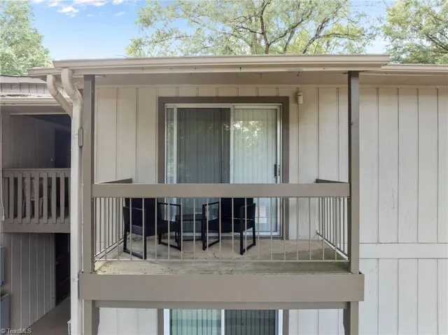 $1,400 | 2230 Sunderland Road, Unit 37E, Winston-Salem, NC 27103