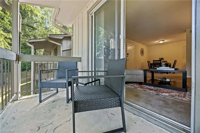 $1,400 | 2230 Sunderland Road, Unit 37E, Winston-Salem, NC 27103