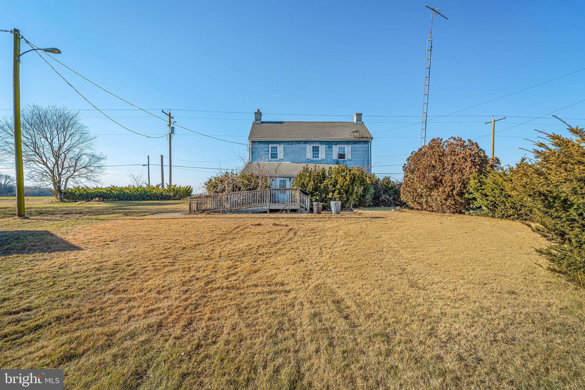321 Jones Island Road Cedarville, NJ 08311 - Photo 12 of 39 a view of a house with a yard