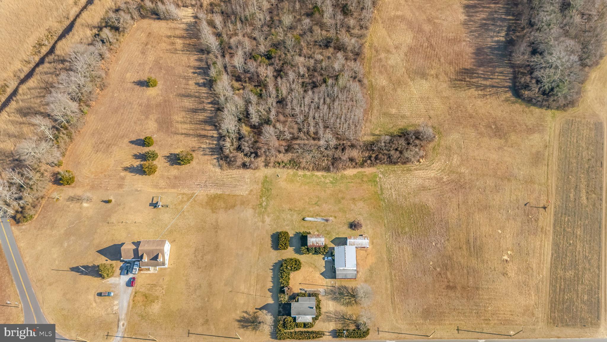 321 Jones Island Road Cedarville, NJ 08311 - Photo 8 of 39 a bathroom with a shower