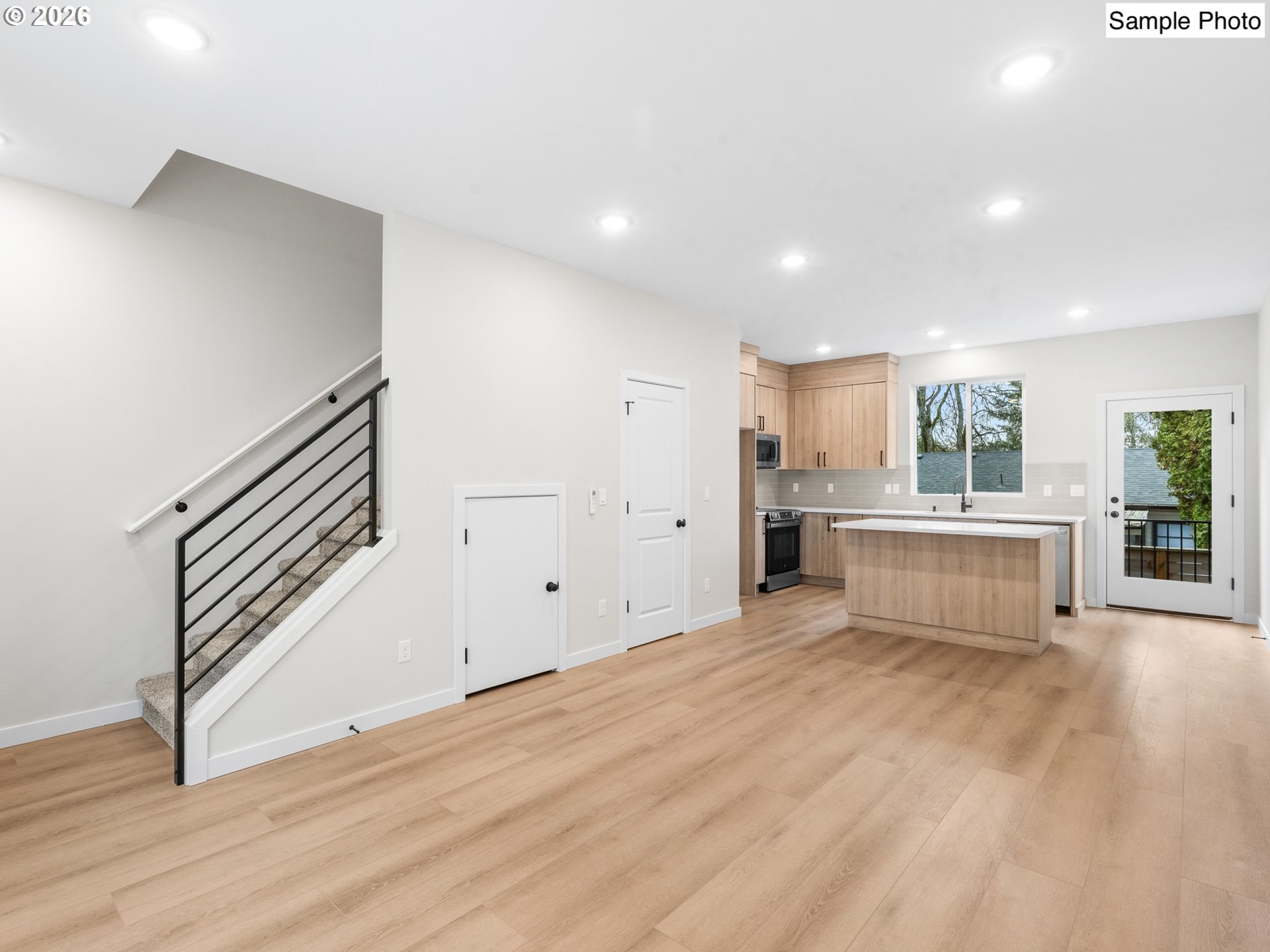 8616 Southwest 21st Avenue, Unit 9 Portland, OR 97219 - Photo 3 of 14