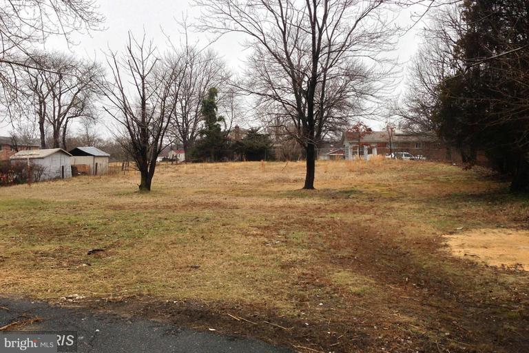 5306 Brinkley Road Temple Hills, MD 20748 - Photo 3 of 18 Exterior (Rear)