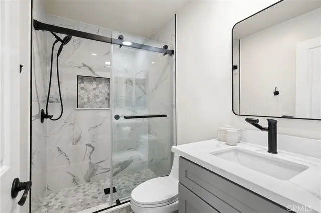 $2,350,000 | 37 Pheasant Creek, Irvine, CA 92618