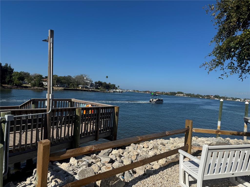 61 5th Avenue Venice, FL 34285 - Photo 22 of 35 a view of a deck with wooden floor and fence