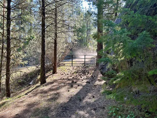$199,000 | 37 Stanley Drive, Unit 12, Cascade, ID 83611