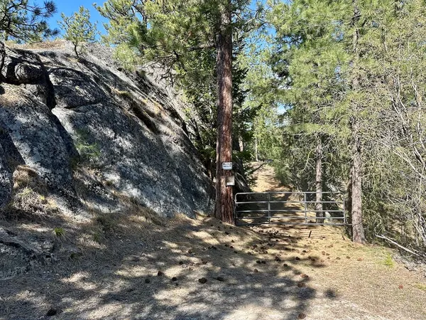 $199,000 | 37 Stanley Drive, Unit 12, Cascade, ID 83611