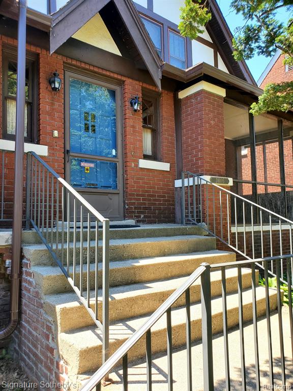 20105 Stratford Road Detroit, MI 48221 - Photo 1 of 15