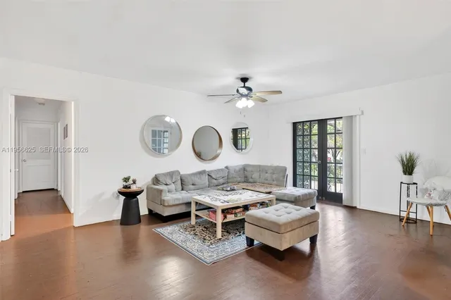 $2,800,000 | 4855 University Drive, Unit 4855, Coral Gables, FL 33146