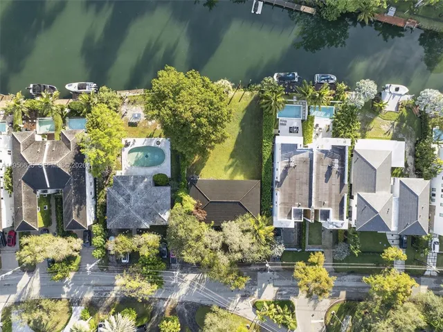 $2,800,000 | 4855 University Drive, Unit 4855, Coral Gables, FL 33146
