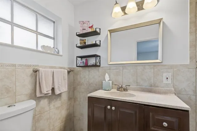 $2,800,000 | 4855 University Drive, Unit 4855, Coral Gables, FL 33146