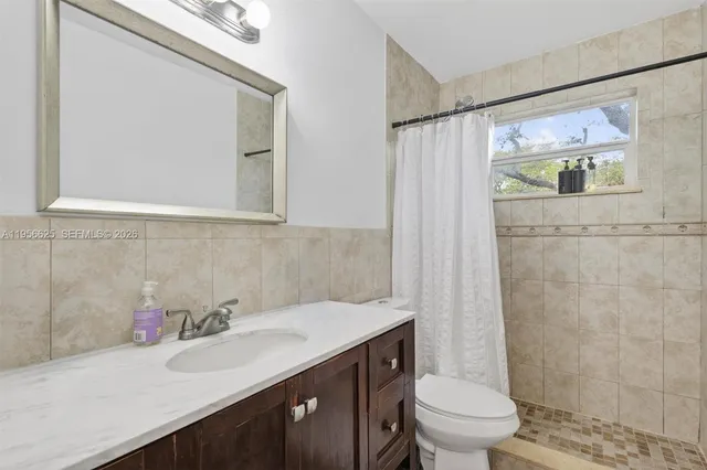 $2,800,000 | 4855 University Drive, Unit 4855, Coral Gables, FL 33146