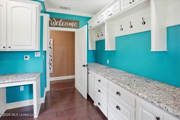 $549,900 | 206 Pioneer Hl Drive, Carthage, MS 39051