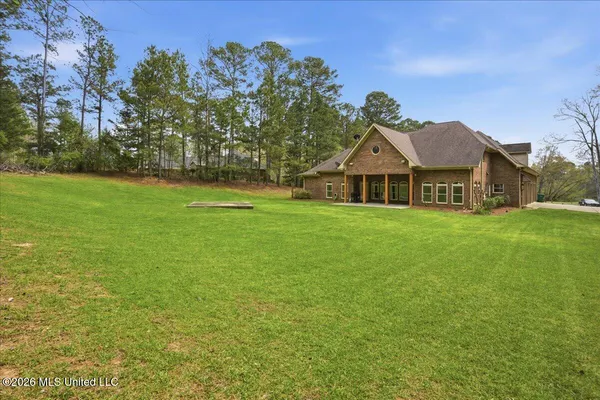 $549,900 | 206 Pioneer Hl Drive, Carthage, MS 39051