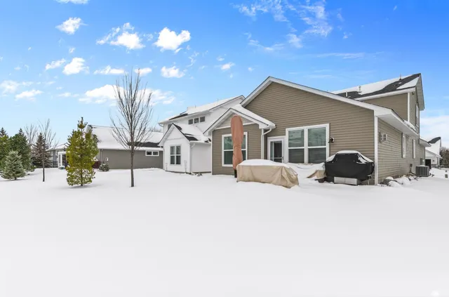 $499,900 | 3347 Mulberry Drive, Woodbury, MN 55129