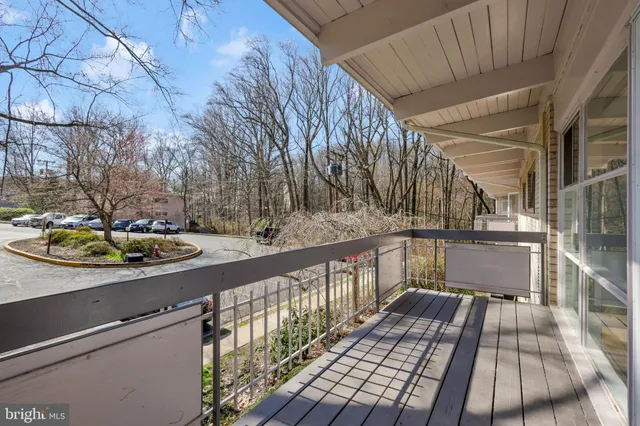 $1,850 | 7758 Donnybrook Court, Unit 201, Annandale, VA 22003