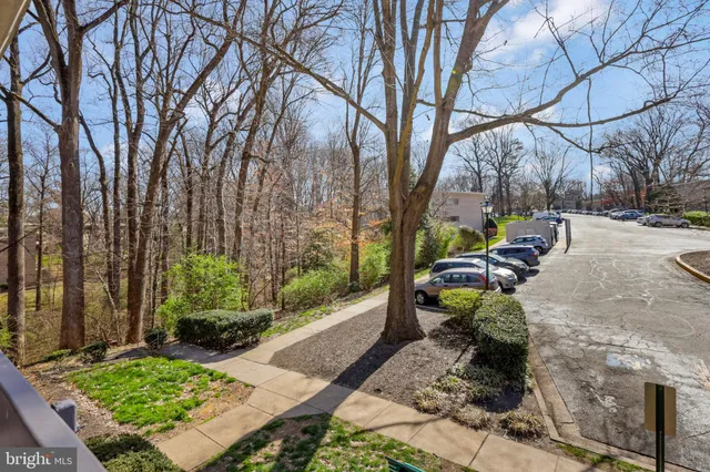 $1,850 | 7758 Donnybrook Court, Unit 201, Annandale, VA 22003