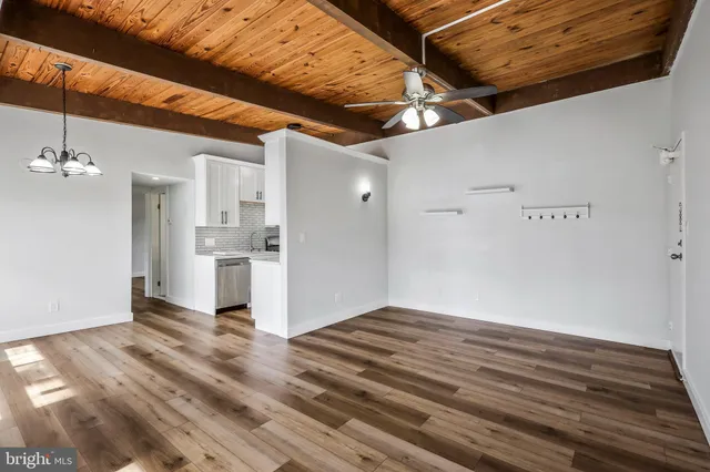 $1,850 | 7758 Donnybrook Court, Unit 201, Annandale, VA 22003