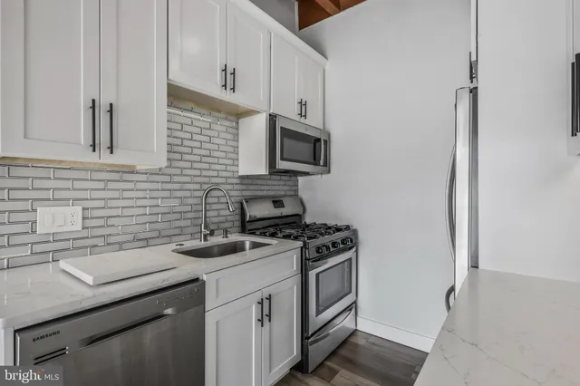 $1,850 | 7758 Donnybrook Court, Unit 201, Annandale, VA 22003