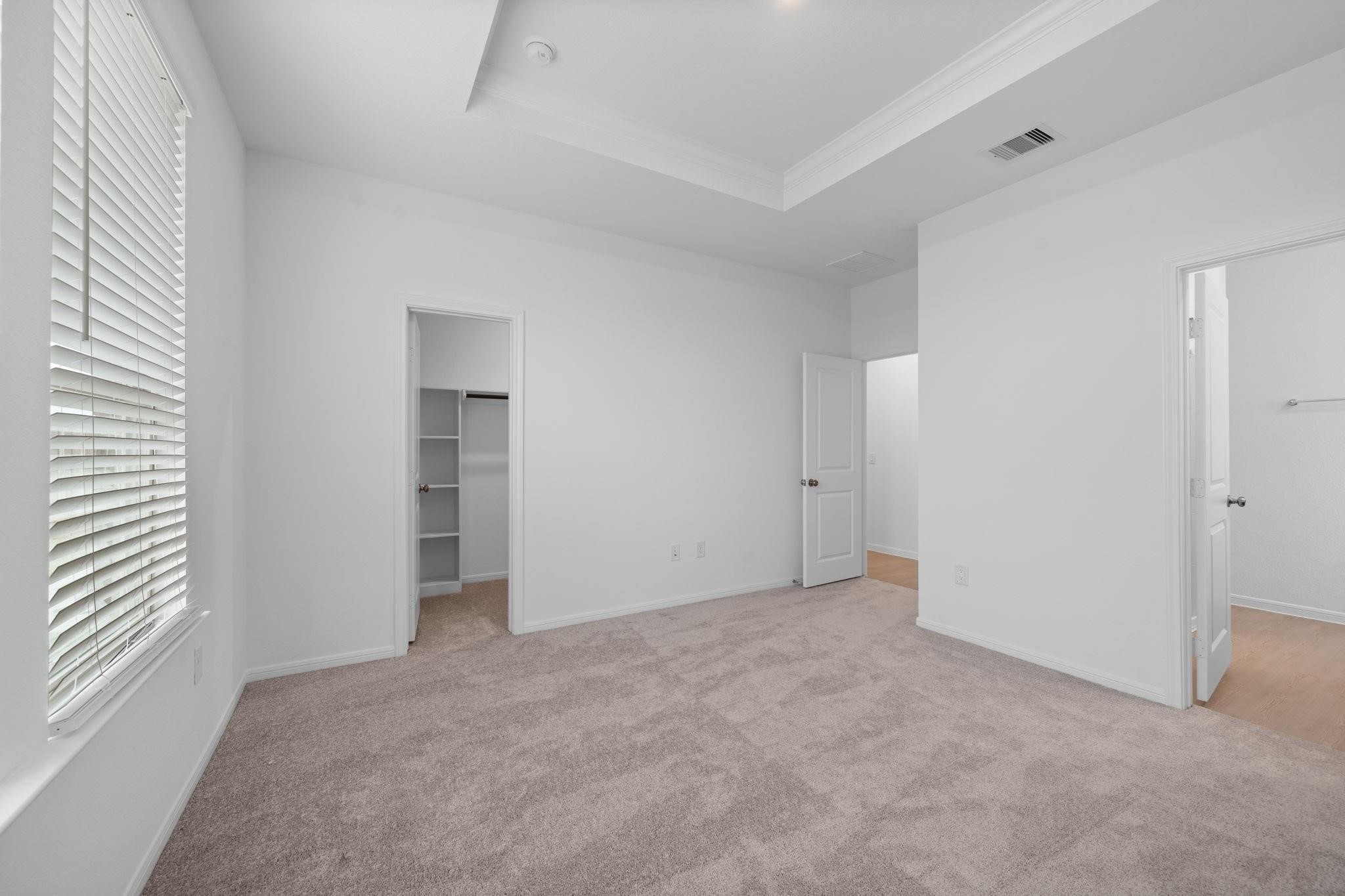 9015 Cedar Cres Drive Baytown, TX 77521 - Photo 12 of 26 an empty room with windows