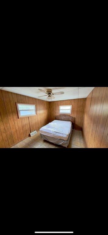 13 John Avenue Slovan, PA 15021 - Photo 4 of 7