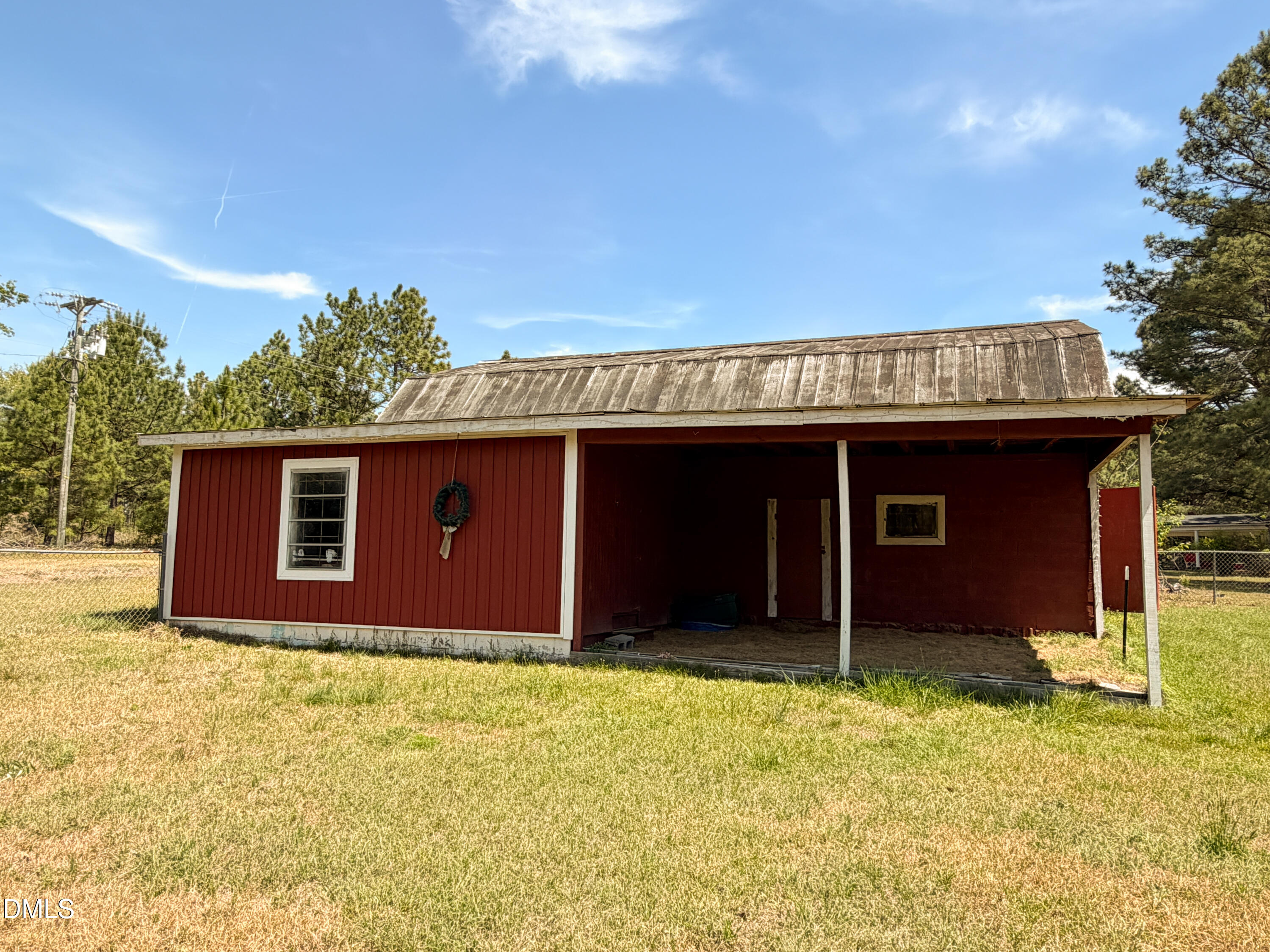 2630 Ponderosa Road Cameron, NC 28326 - Photo 4 of 31