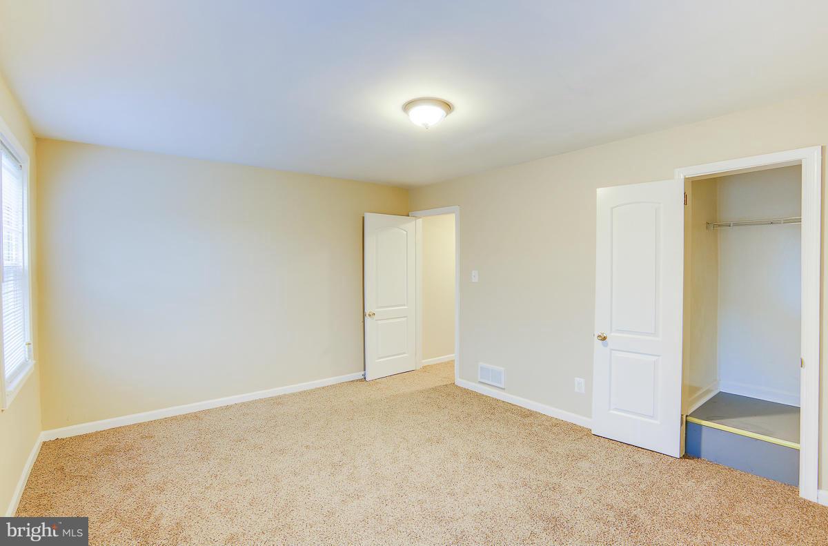 4331 Eldone Road Baltimore, MD 21229 - Photo 22 of 28 Bedroom