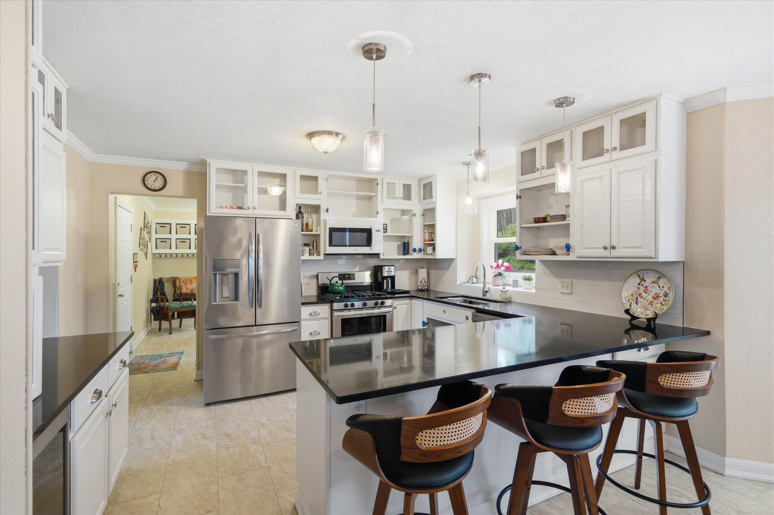 835 Suhrke Road Plymouth, WI 53073 - Photo 12 of 55 10-Kitchen