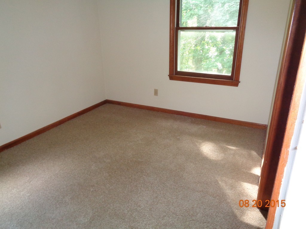 37 Borkum Road Spencer, MA 01562 - Photo 5 of 12 Gallery Image 5