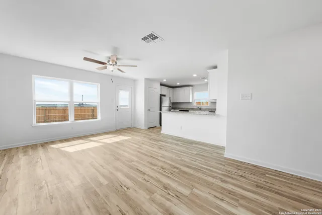 $283,900 | 16056 Imes Way, Lytle, TX 78052