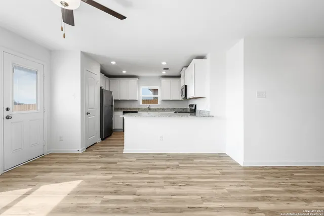 $283,900 | 16056 Imes Way, Lytle, TX 78052