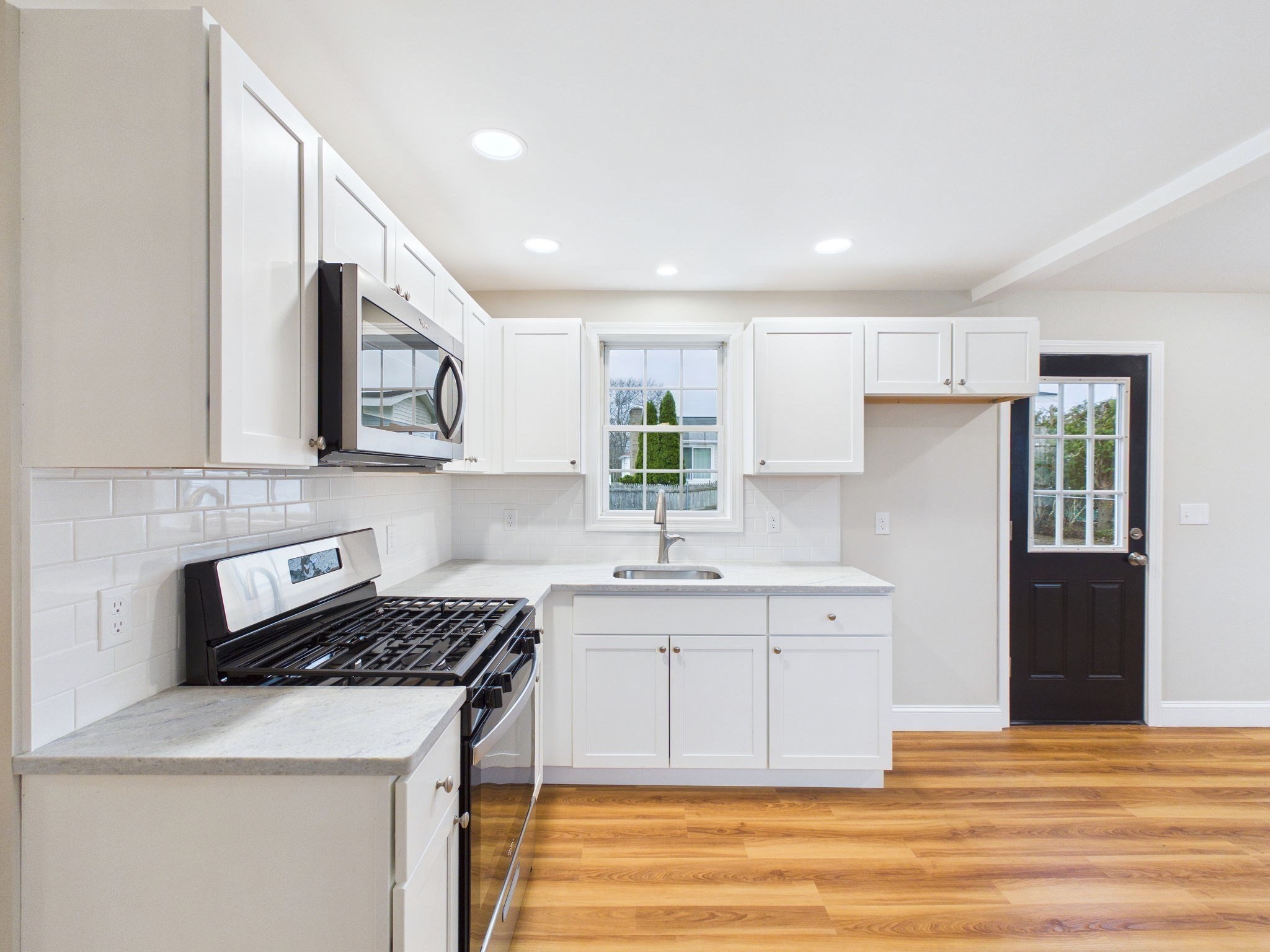 715 Newhall Street Fall River, MA 02721 - Photo 11 of 26 Gallery Image 11