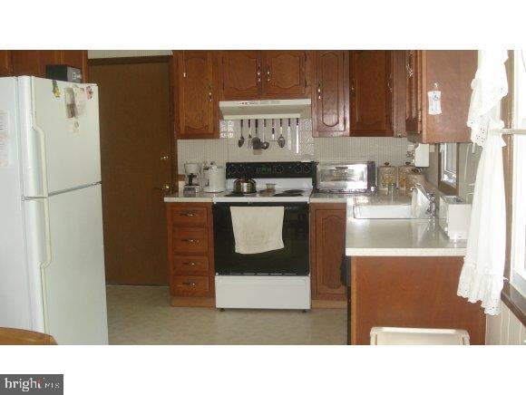 244 Wave Road Manahawkin, NJ 08050 - Photo 2 of 18