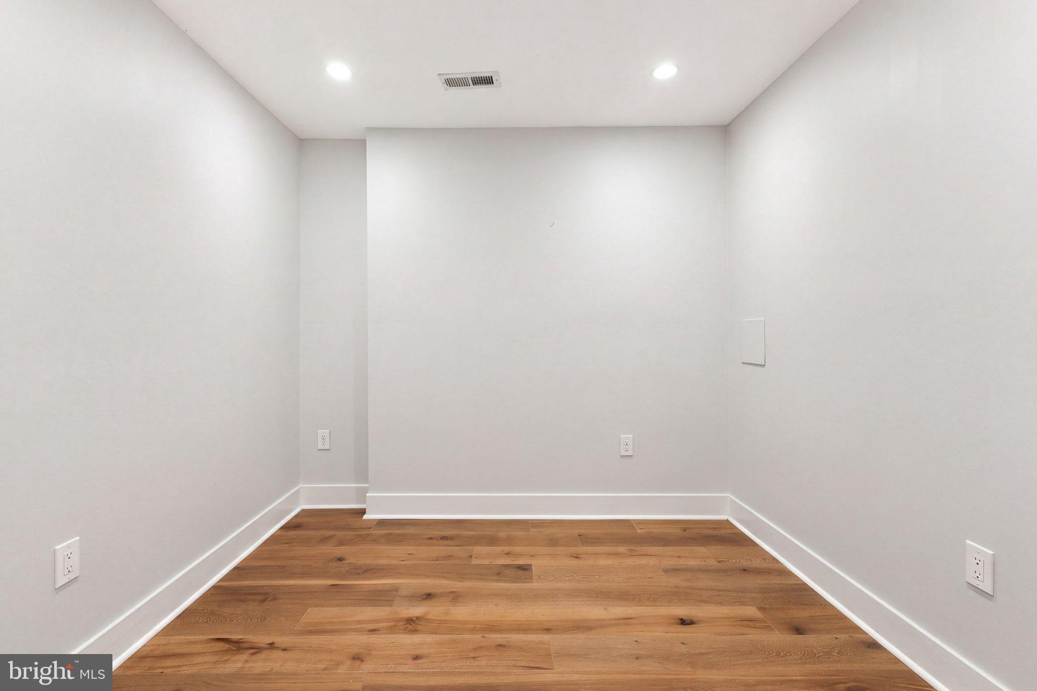 1126 5th Street Northwest Washington, DC 20001 - Photo 12 of 17 Gallery Image 12