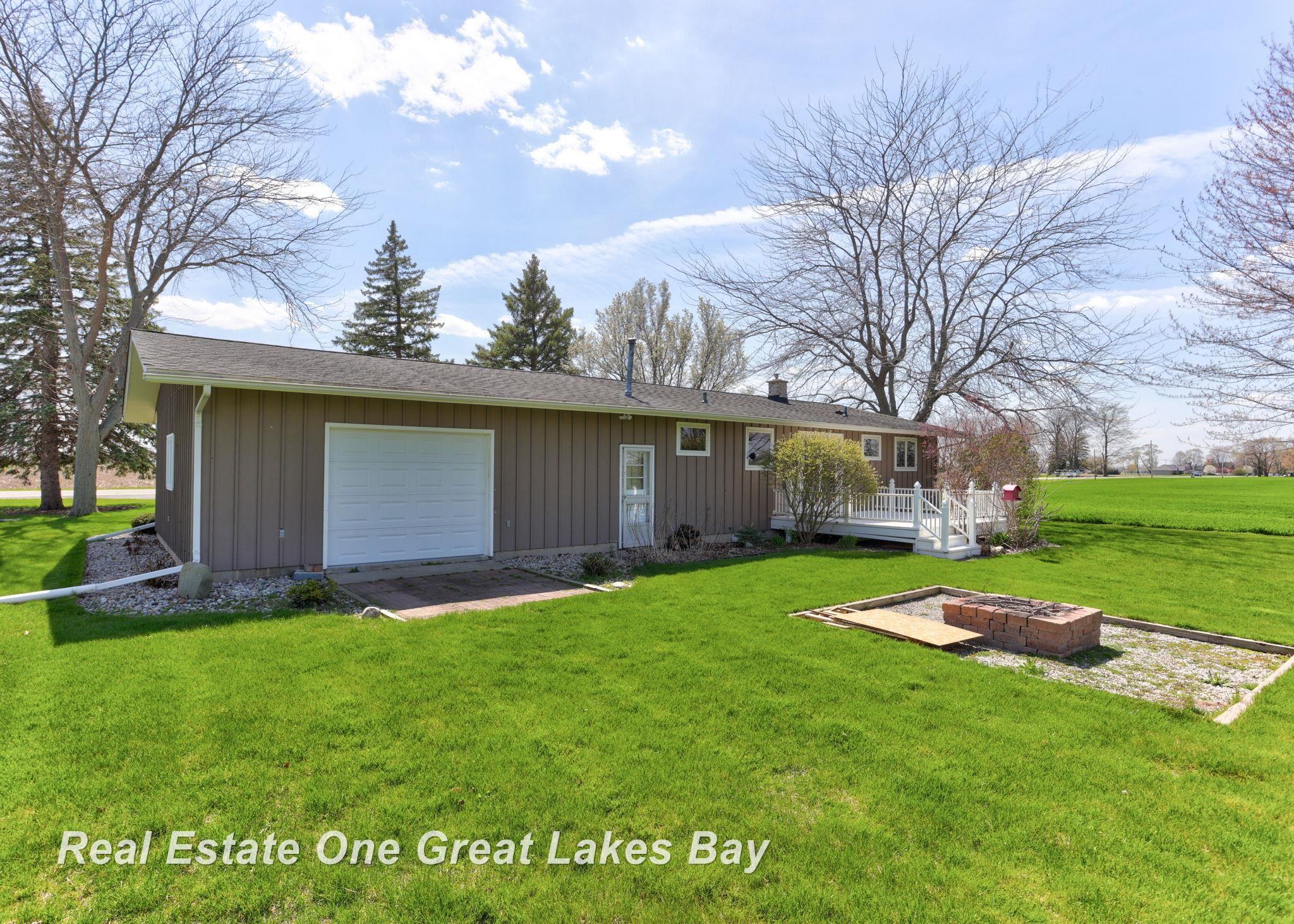 205 Midland Road Auburn, MI 48611 - Photo 35 of 43 Gallery Image 35