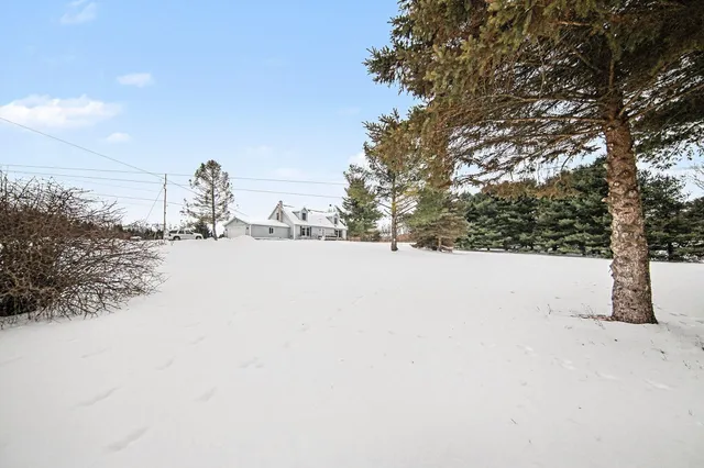 $1,100,000 | 10955 Sooten Road, Manchester, MI 48158