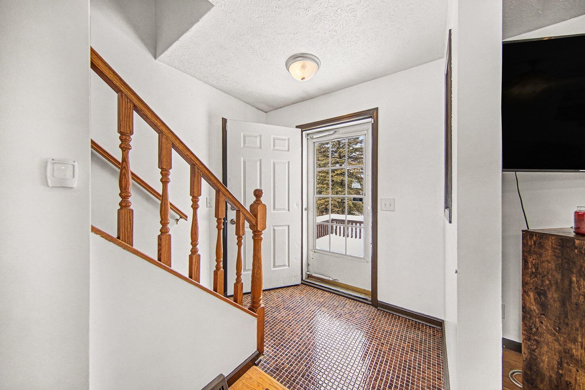 10955 Sooten Road Manchester, MI 48158 - Photo 4 of 36 007_file_7311