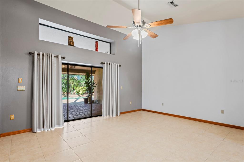 7353 Dogwood Crescent Spring Hill, FL 34607 - Photo 11 of 98