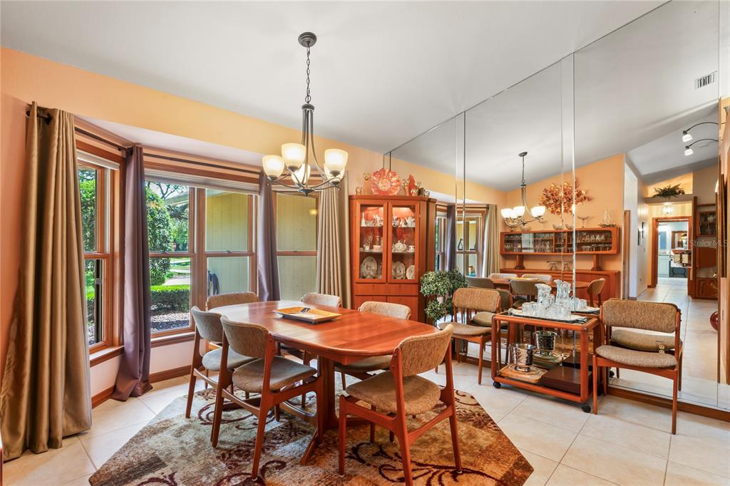 7353 Dogwood Crescent Spring Hill, FL 34607 - Photo 14 of 98