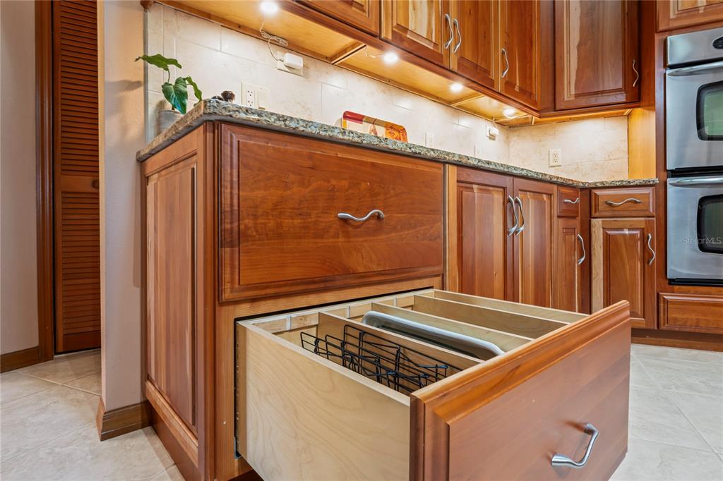 7353 Dogwood Crescent Spring Hill, FL 34607 - Photo 18 of 98